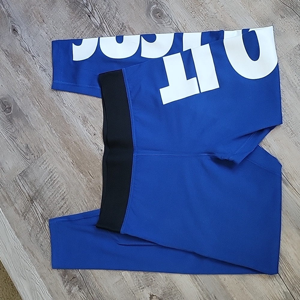 NIKE women's leggings